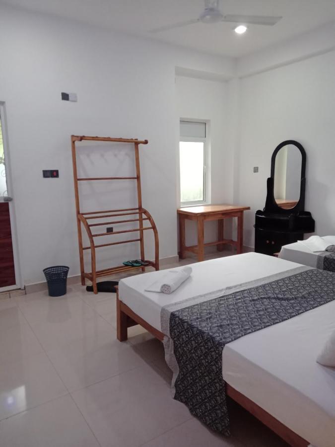 Green Star Villa Jaffna Room photo